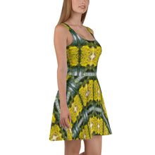 Load image into Gallery viewer, Urban Amaryllis***Venus in the Garden, Circle Dress
