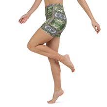 Load image into Gallery viewer, Urban Amaryllis***Saturday Shorts

